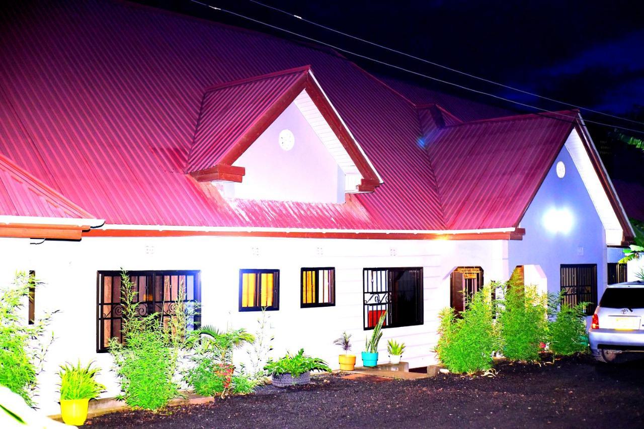 Safari Park House Panzió Arusha Kültér fotó